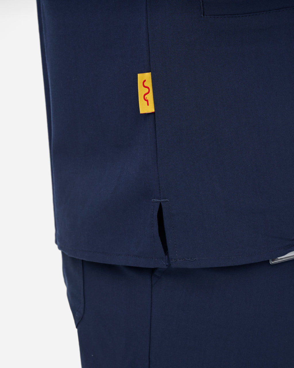 Mens 3-Pocket Scrub Top | P200