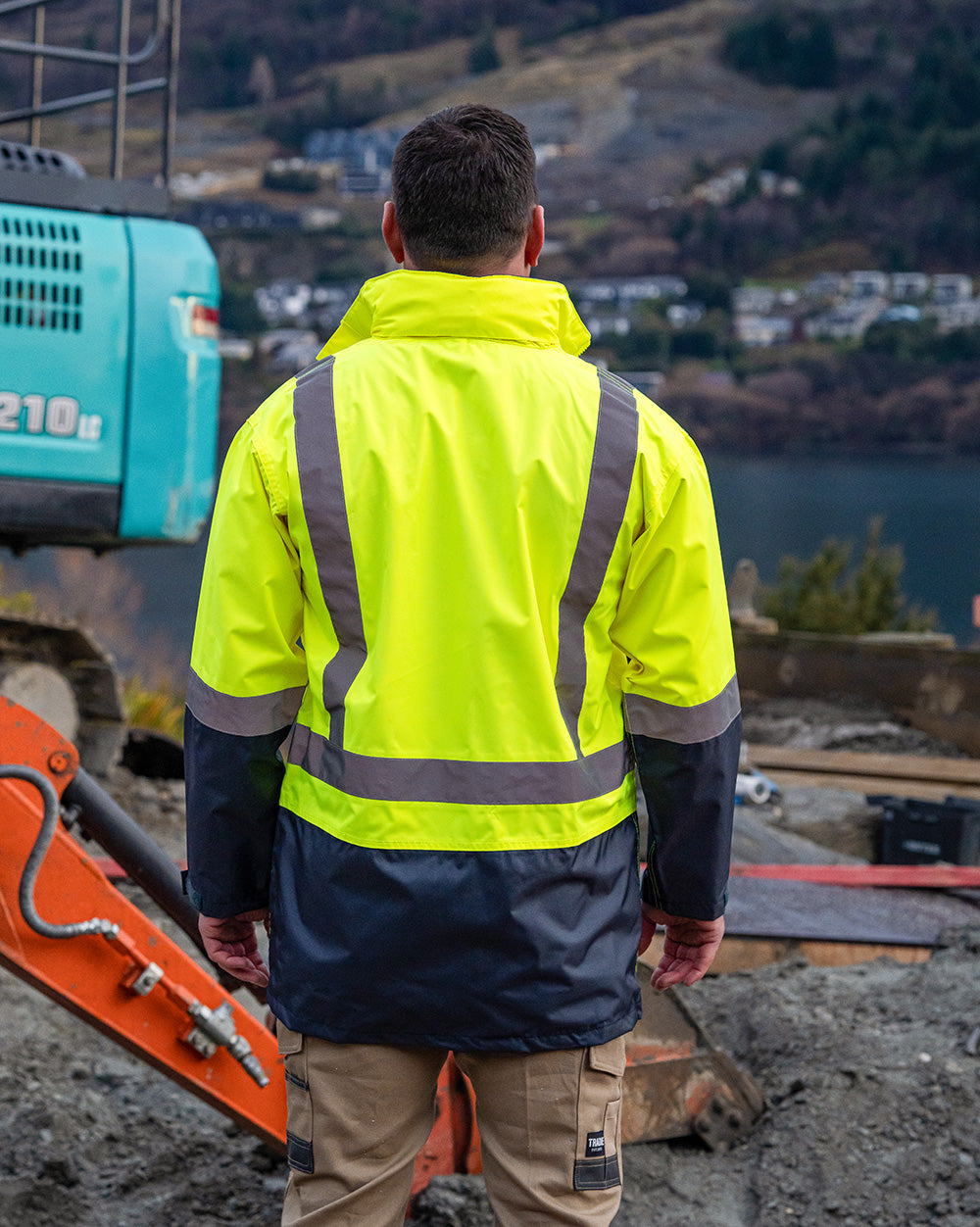 Assist Jacket in Fluoro Yellow & Navy | 45695