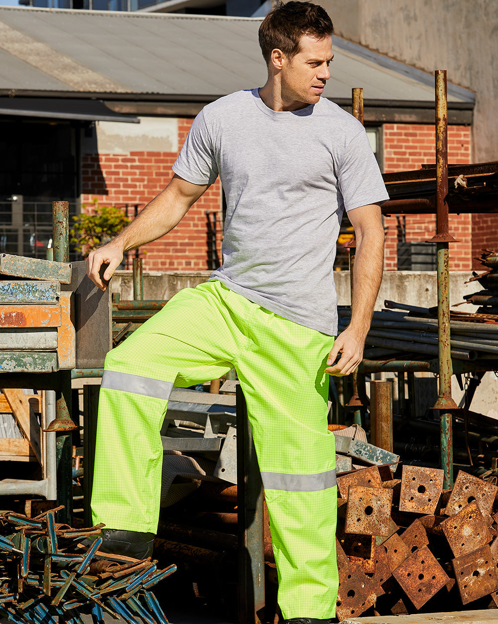 Barrier Pant in Fluoro Yellow | 33321