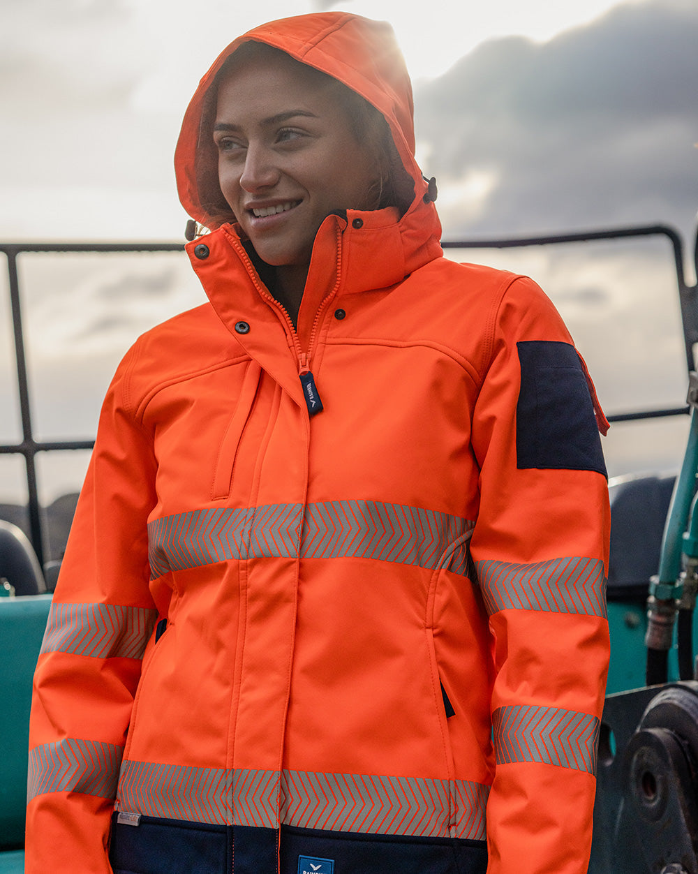 Ellis Hi-Vis Softshell in Fluoro Orange & Navy | 47949
