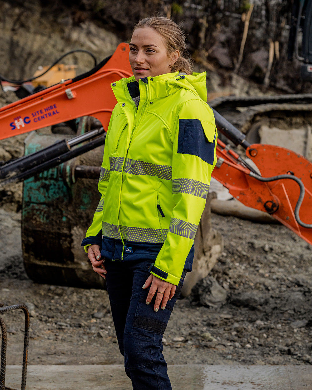 Cahill Hi-Vis Jacket in Fluoro Orange & Navy | 47948