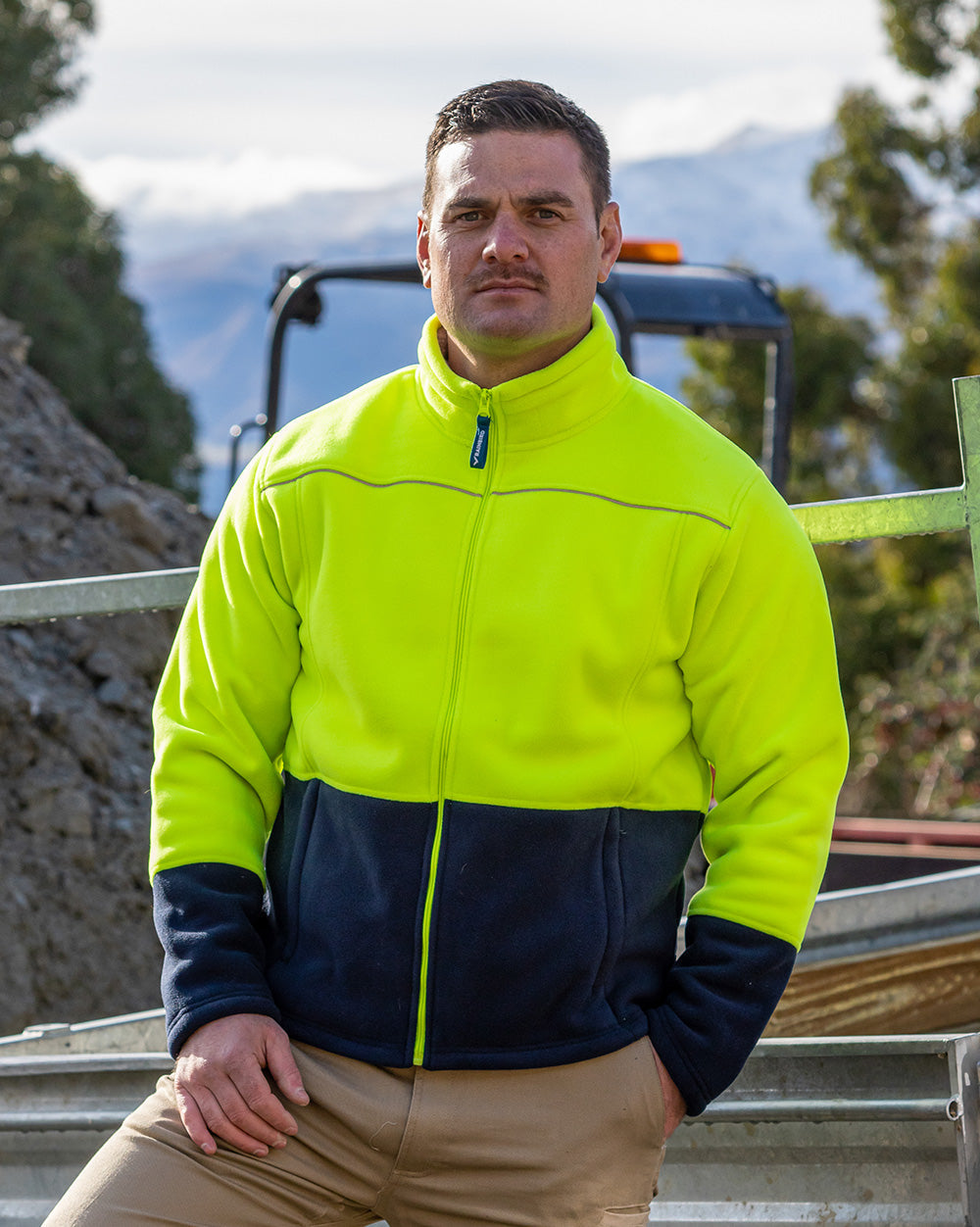 Lumber Jacket in Fluoro Yellow & Navy | 46130